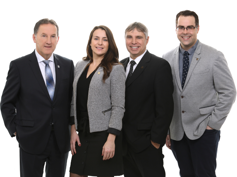 M. Claude Tousignant, Mme Joanie Champagne, M. Louis Toupin et M. Maxim Vézina de l’Équipe Toupin, Tousignant et Vézina de RBC Dominion valeurs mobilières.
