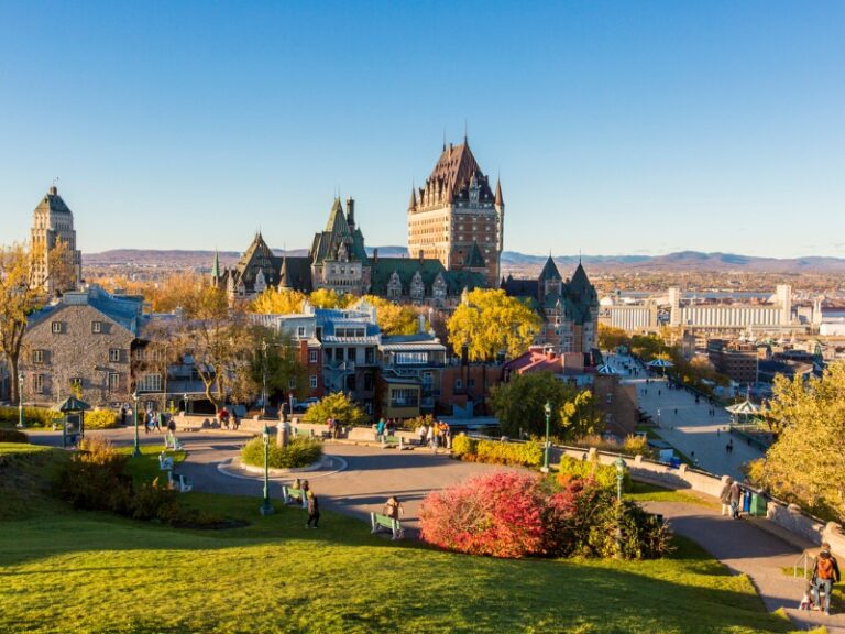 Une photo de la ville de Québec.