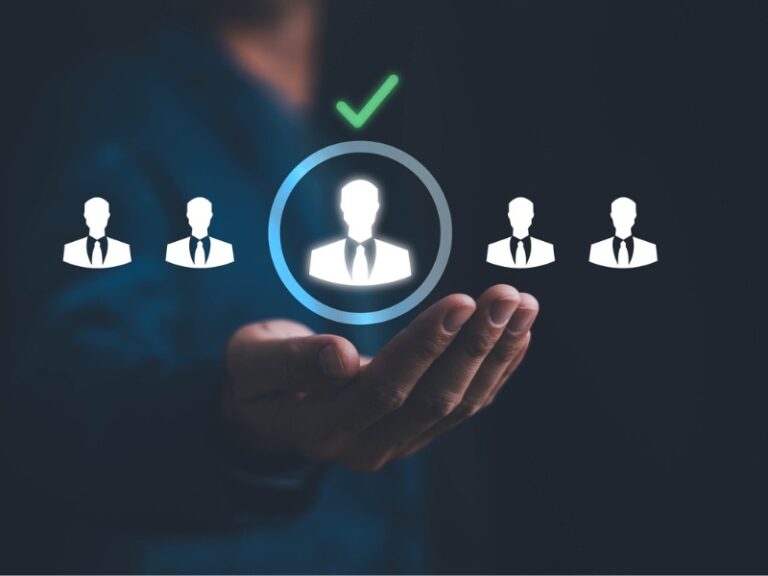 Département des ressources humaines de l’entreprise constamment à la recherche d’un candidat, processus de sélection des technologies numériques en compétition. Concept de responsable RH, recrutement innovant de collaborateurs.