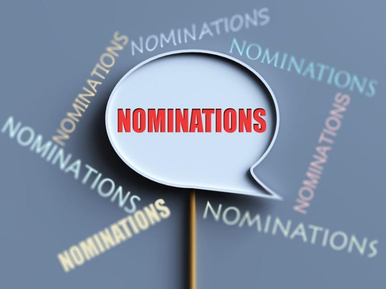 Une bulle de BD dans laquelle on lit le mot "nominations". Elle est encadrée d'autres "nominations".