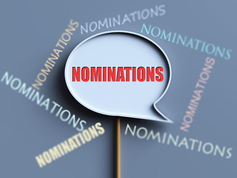 Une bulle de BD dans laquelle on lit le mot "nominations". Elle est encadrée d'autres "nominations".